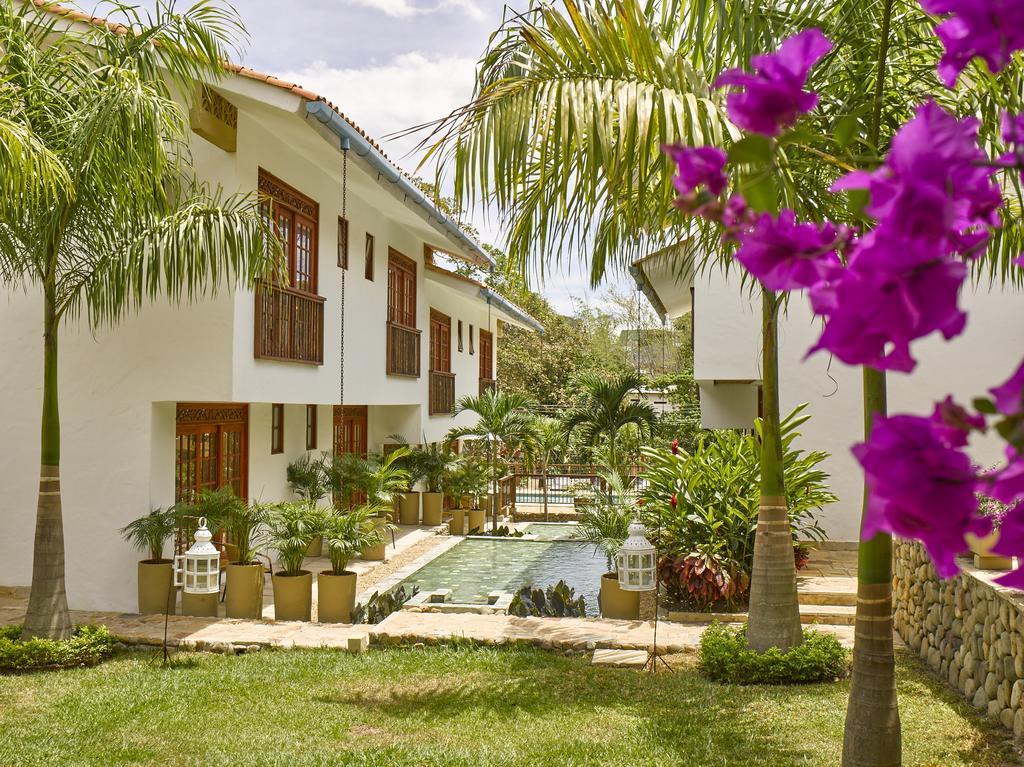 Lombok Hotel & Spa Antes Hotel Casablanca 과두아스 외부 사진