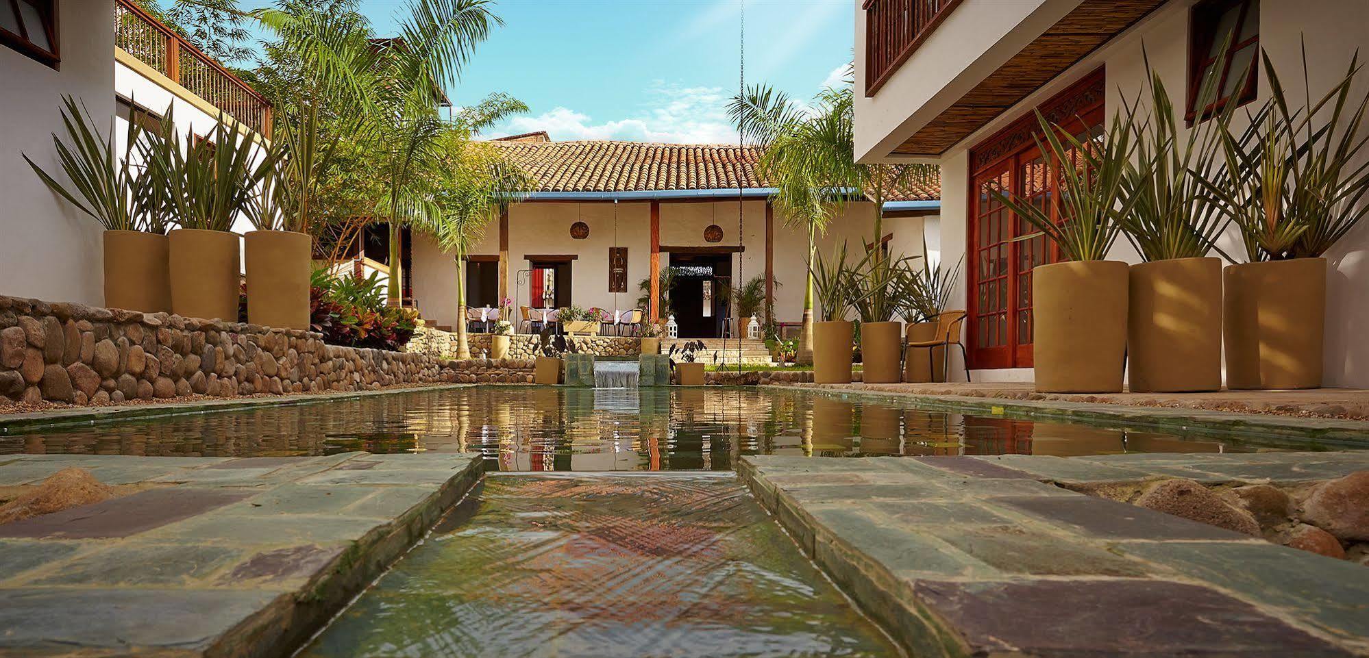 Lombok Hotel & Spa Antes Hotel Casablanca 과두아스 외부 사진
